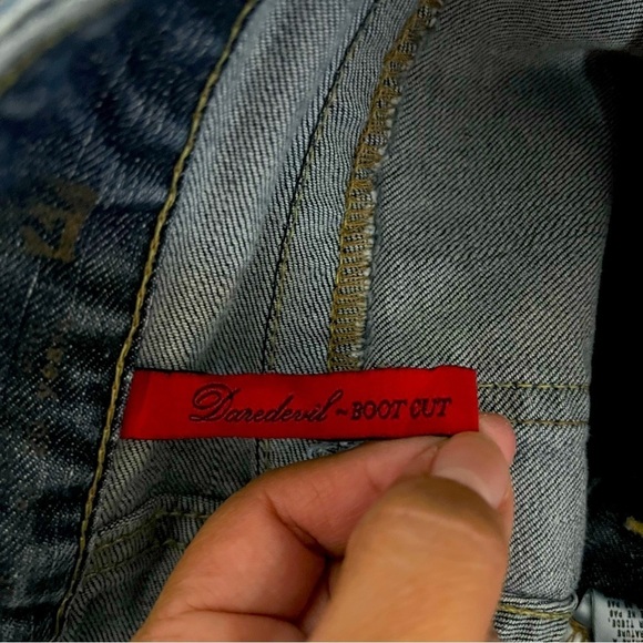 Guess Vintage Daredevil Bootcut Jeans Size 27 Gold Rhinestones Embroidered EUC - Picture 5 of 8